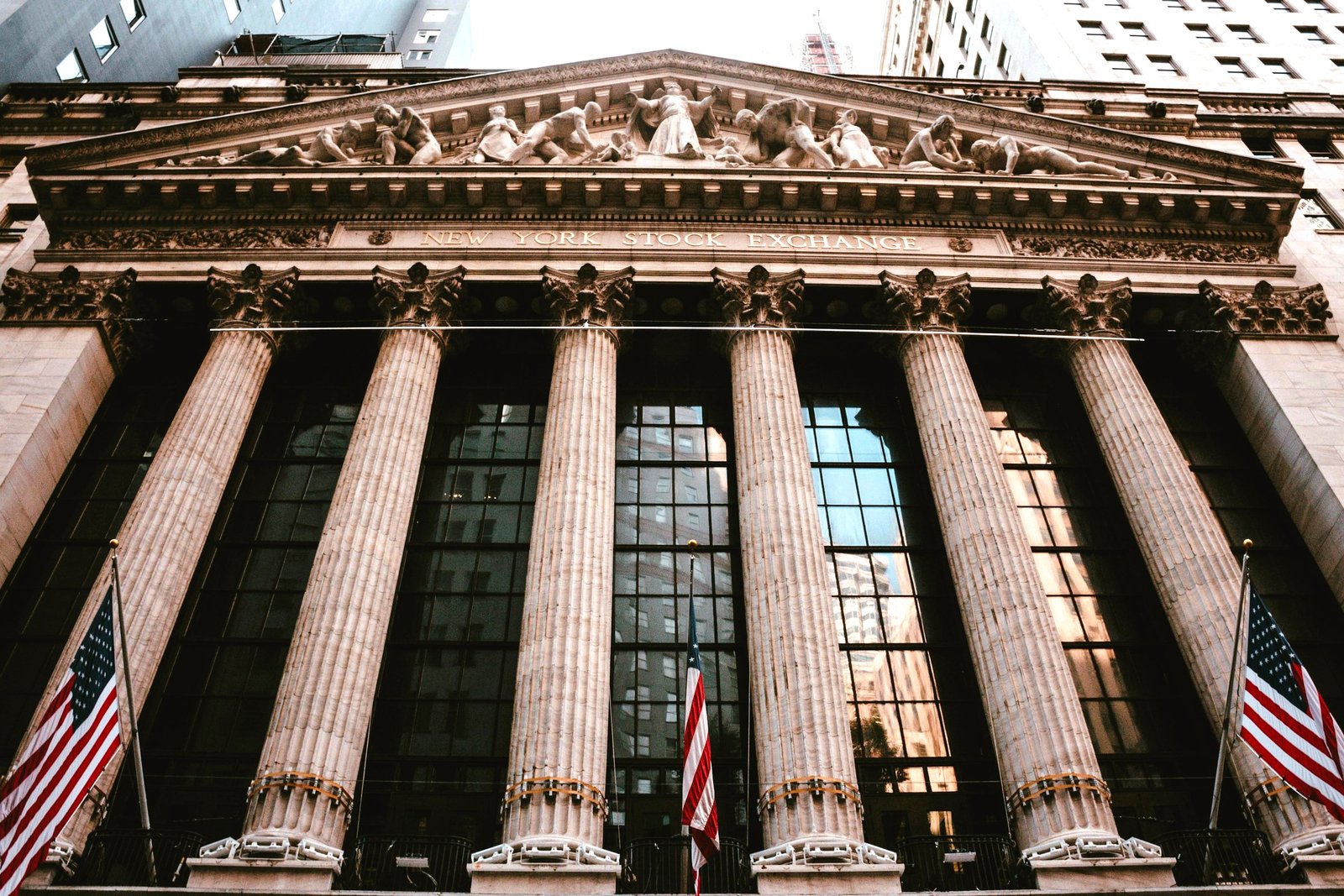 华尔街树下的交易|