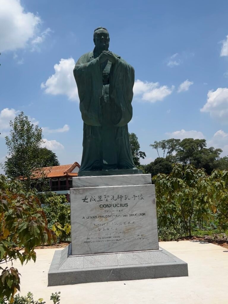 Huge Kong Zi statue Visitsingaporewithangie